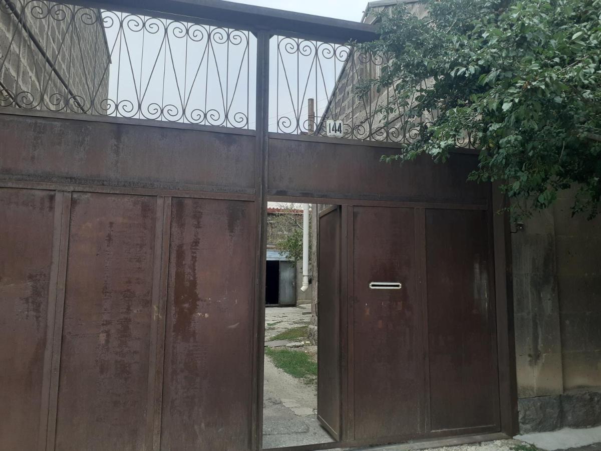 Guest House Otilia Gyumri Exterior foto