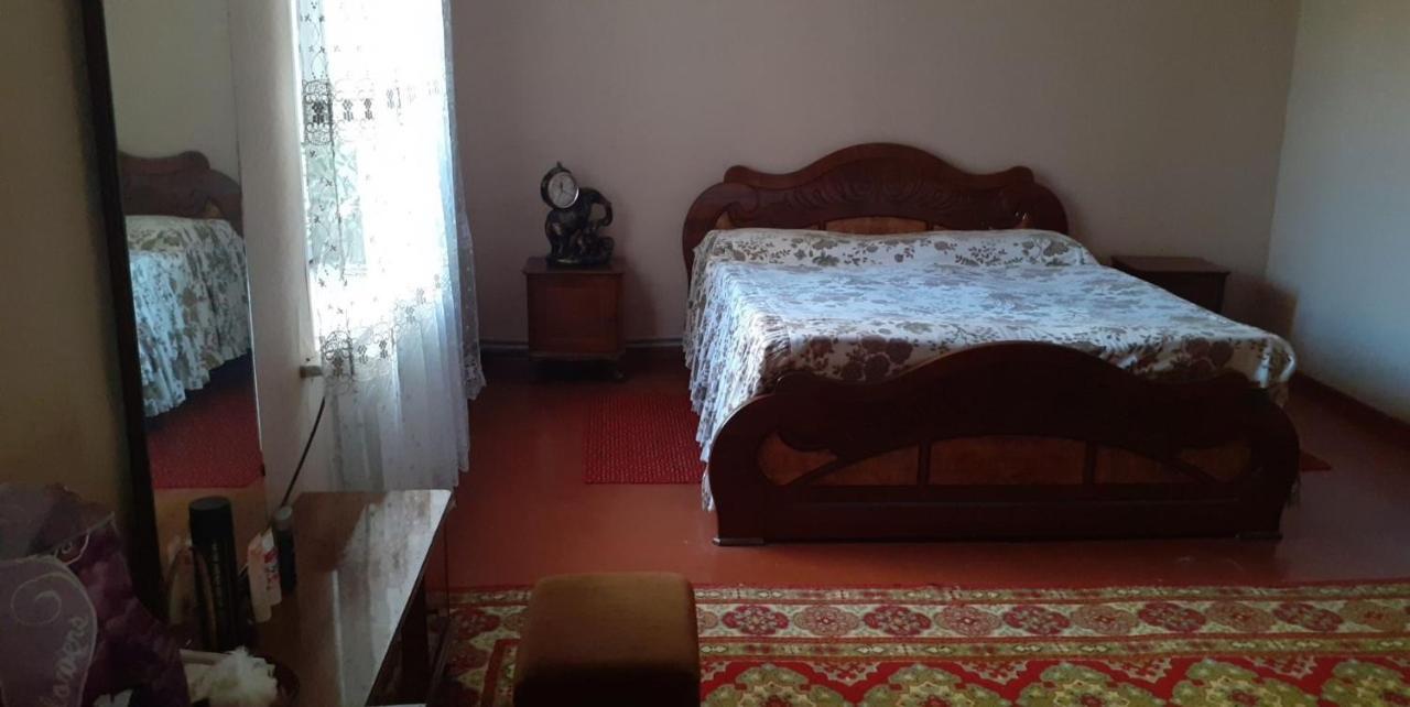 Guest House Otilia Gyumri Exterior foto
